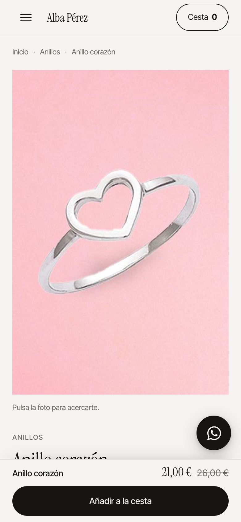 Ficha del anillo corazón en el móvil con la barra de compra fija abajo: nombre, precio y añadir a la cesta