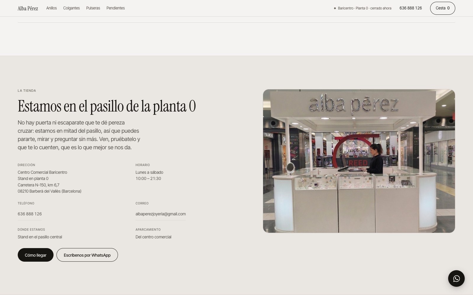 Foto real del stand físico de Alba Pérez en el centro comercial Baricentro