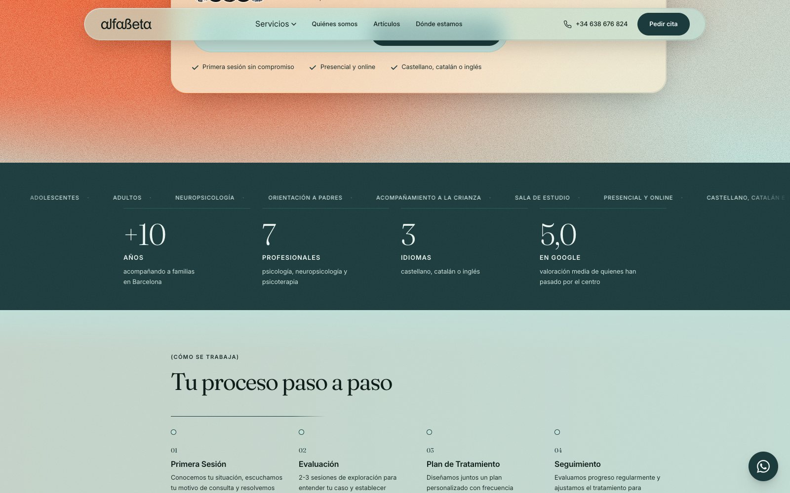 Transición de la portada naranja a la banda verde hondo con las cifras +10 años, 7 profesionales, 3 idiomas y 5,0 en Google, y después la menta del proceso