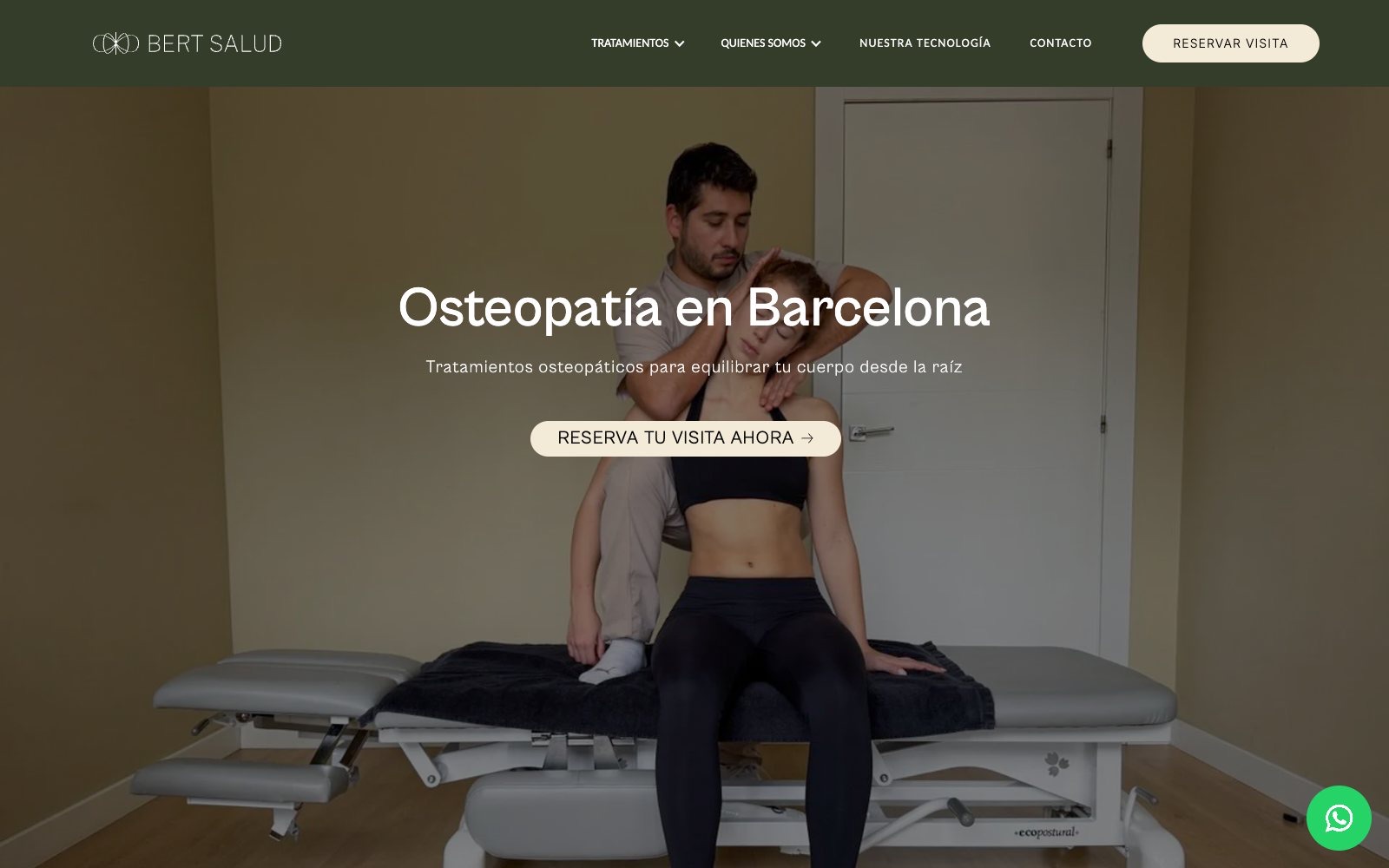 Página de osteopatía de Bert Salud con un osteópata y un paciente sentado en camilla
